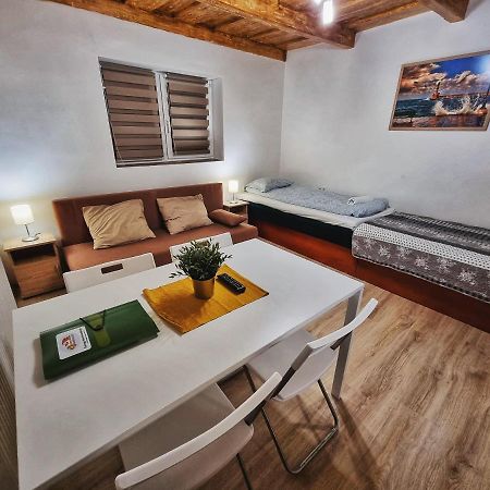 Gyongy Apartmanhazak Apartment Gyöngyös Bagian luar foto