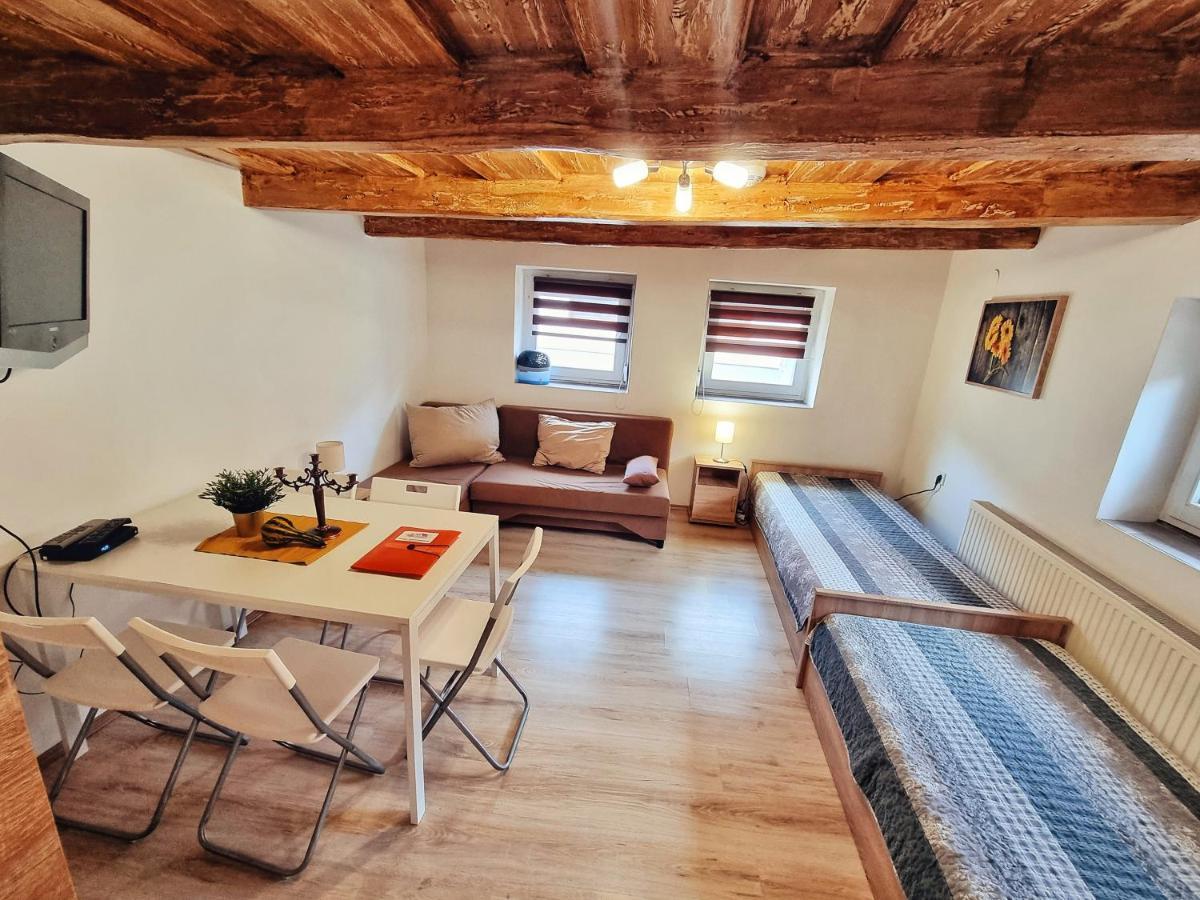 Gyongy Apartmanhazak Apartment Gyöngyös Bagian luar foto