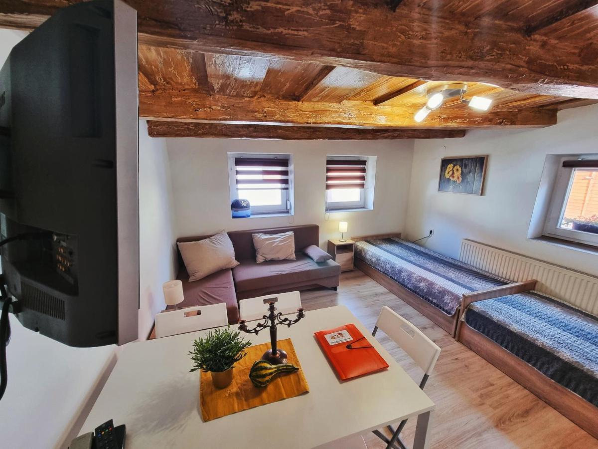 Gyongy Apartmanhazak Apartment Gyöngyös Bagian luar foto