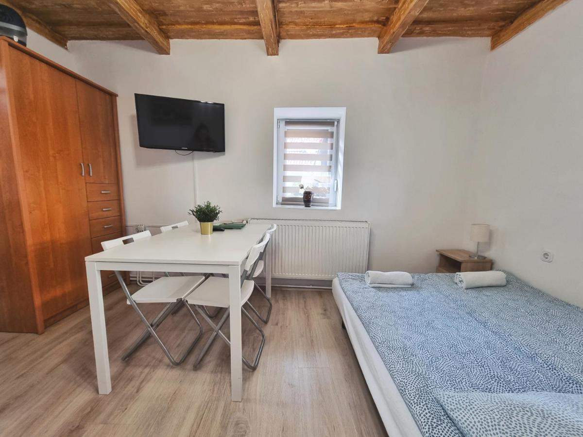 Gyongy Apartmanhazak Apartment Gyöngyös Bagian luar foto